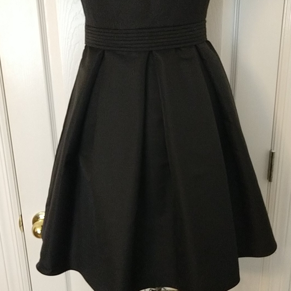 Leon Max Limited Edition LBD Sz. 4 - Picture 6 of 9